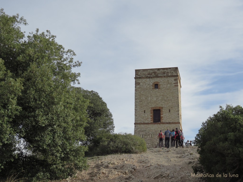 Torre de Puiggraciós, 699 mts.